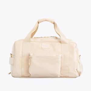 NWT Beis Sports Duffle in Beige